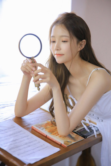 一边亲着一面膜下的美剧